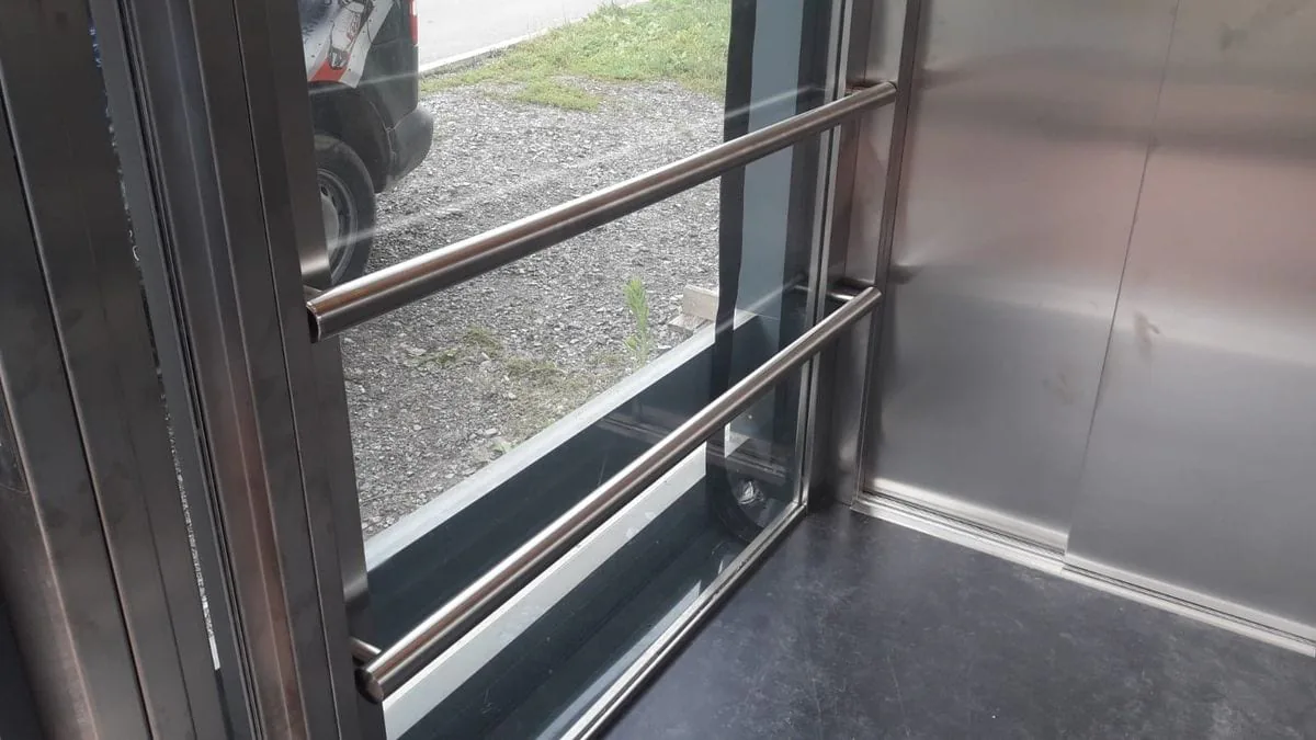 Handlauf V2A Aufzug, Schwarzenberg, 2020